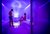Dove festeggiare il compleanno ad Assisi nella Perugia più bella? Benvenuti nella Night SPA Experience Due persone in costume da bagno in una cabina doccia con luci viola